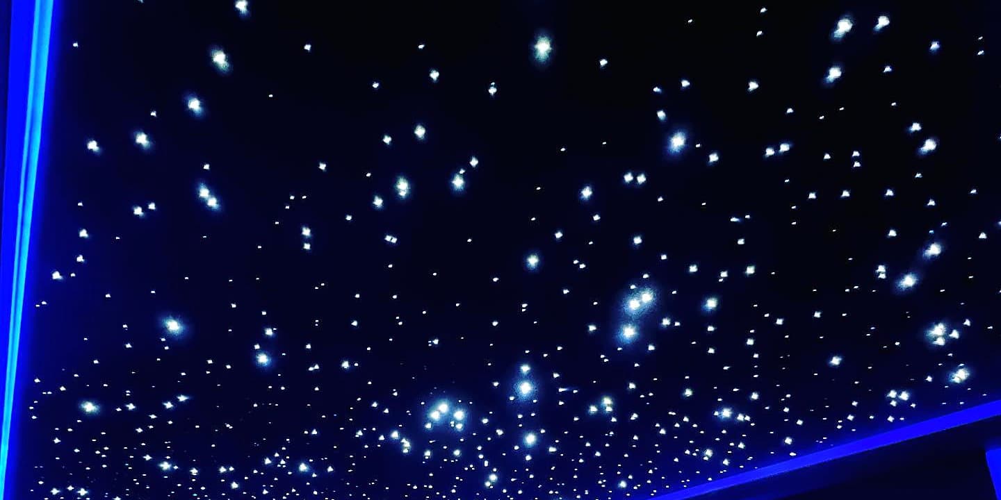 Un plafond ciel étoilé : comment ça marche