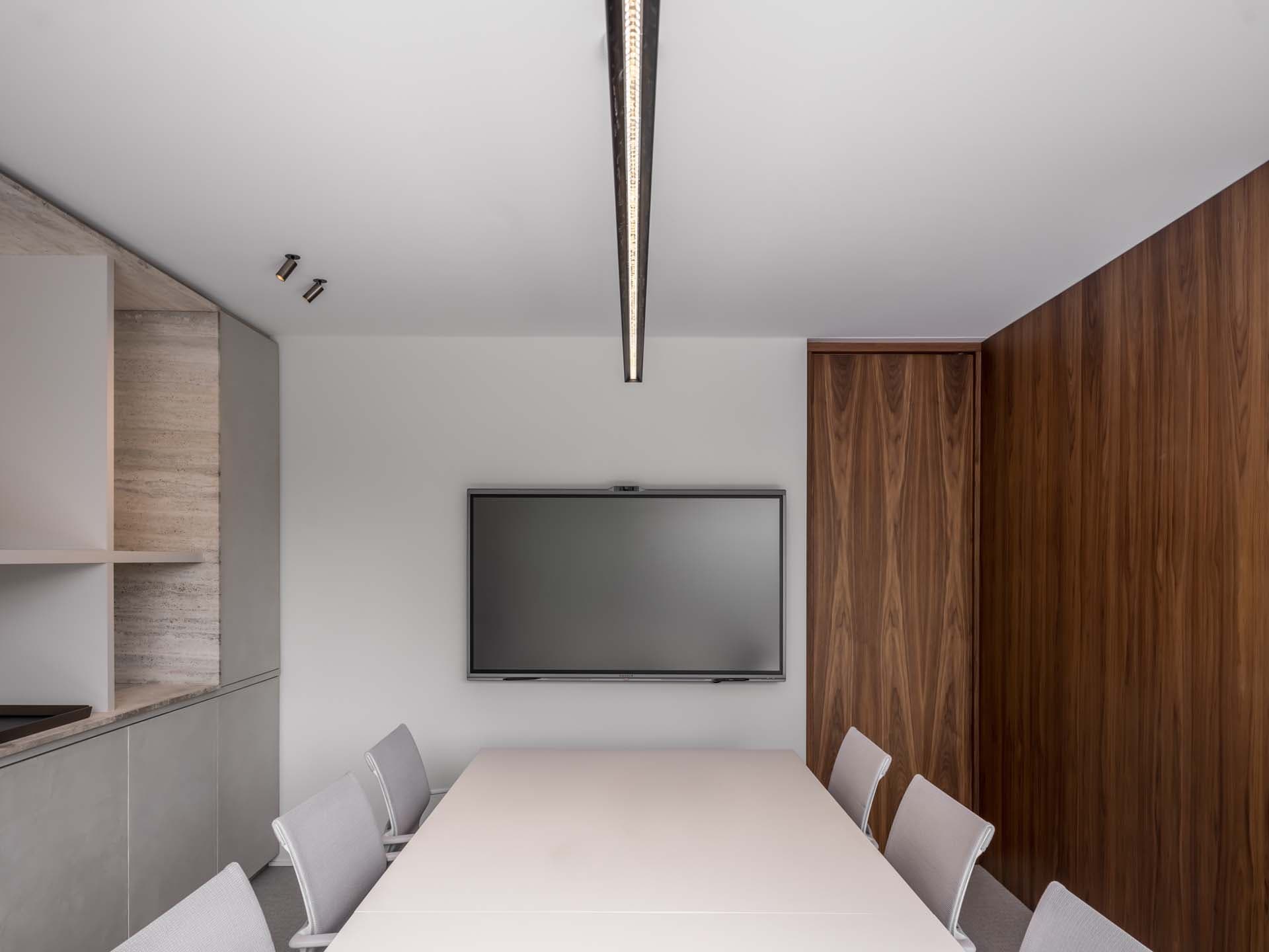 Plafond tendu acoustique dans un studio d’enregistrement