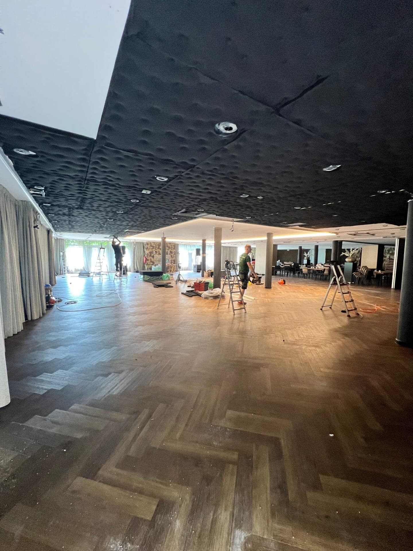 Van der Valk — photo 1